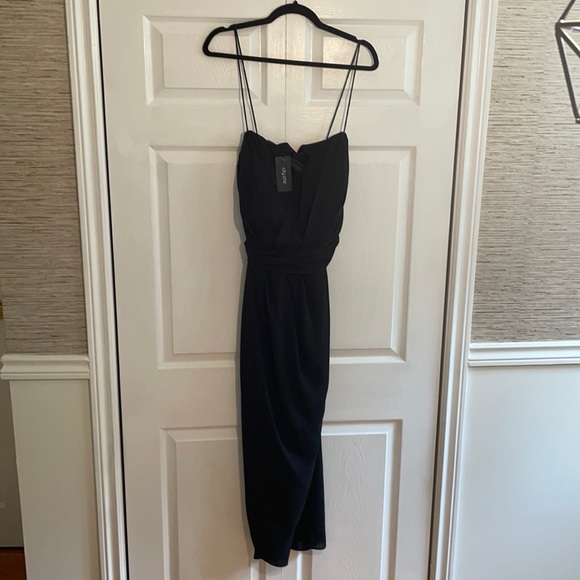 City Chic Dresses & Skirts - NWT City Chic Off-The-Shoulder Black Dress